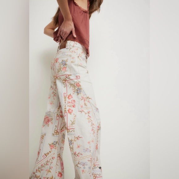 We The Free Eden Printed High Slouchy Flare Jeans Cross Stitch - Picture 5 of 5